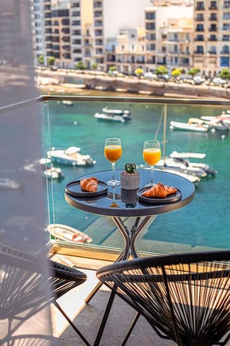 Stylish Seafront Spinola Apartment Saint Julian's Exterior photo